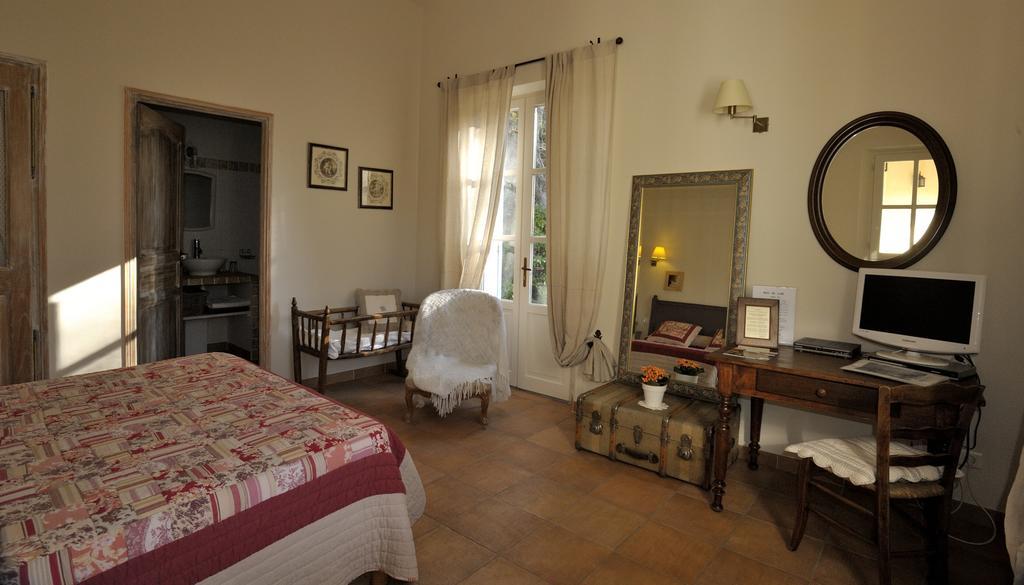 Bed and Breakfast Mas De Lure Salon-de-Provence Exteriér fotografie